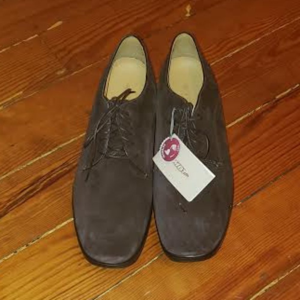 "MBT" MEN'S KABISA BROWN SUEDE OXFORD SHOE!